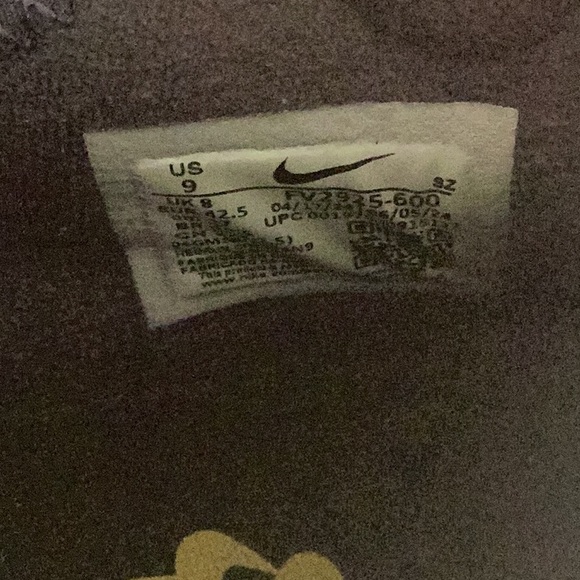 Men’s ACG Pink and Brown Athletic Shoes - Picture 4 of 4